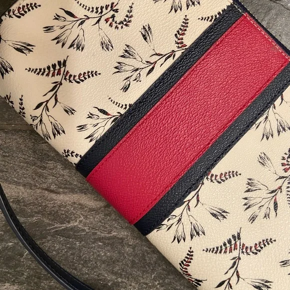 Tory Burch Crossbody Bag / Purse - Picture 4 of 8